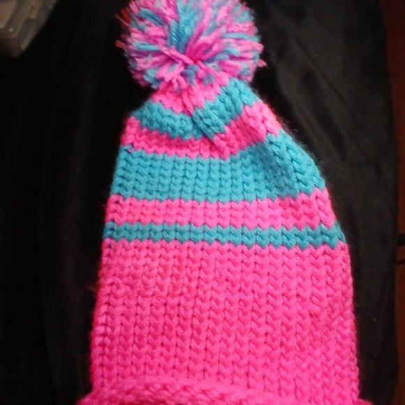 5$ NWOT Handmade Crochet Pink Blue Knit Pom-Pom Beanie ski winter Large Outdoors - Picture 4 of 4